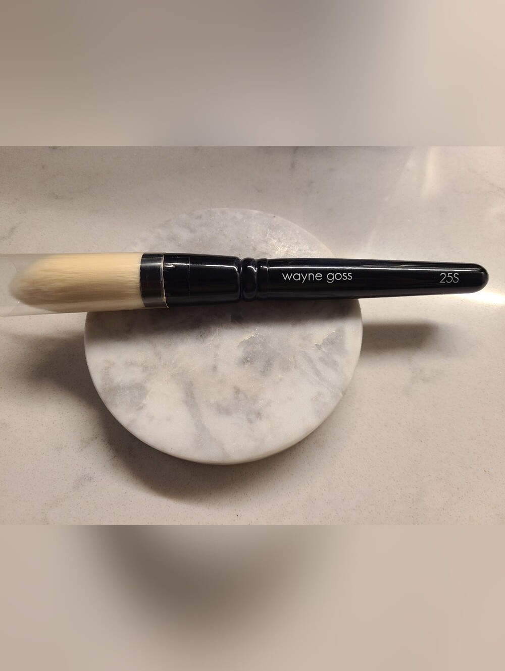 Wayne Goss 25S Tapered Powder Face Brush